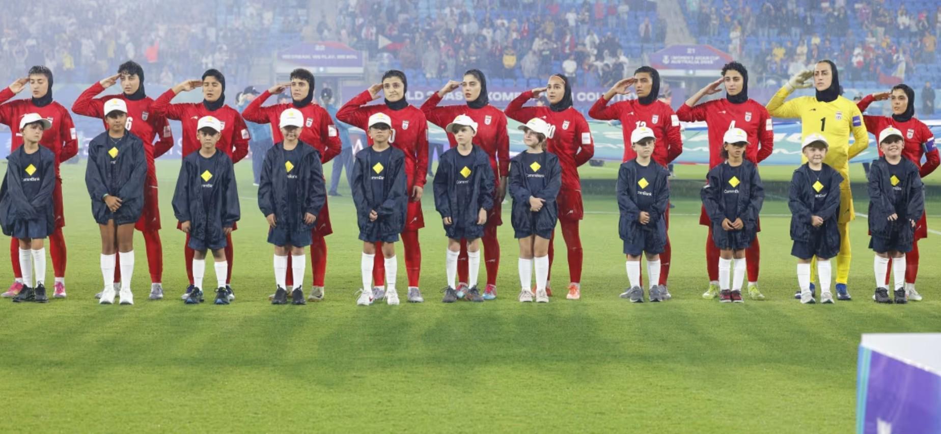 多家外媒：5名伊朗女足球员逃离球队，现由澳大利亚警方庇护